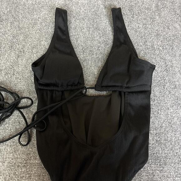 Black one piece swimsuit - Picture 2 of 4